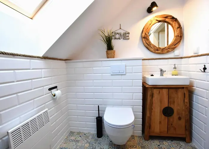 Semesterbostad Kaszubski Dom Ostoja Bukowo Borowy Mlyn